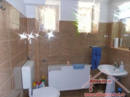 inchiriez-apartament-2-camere-zona-ultracentrala-2