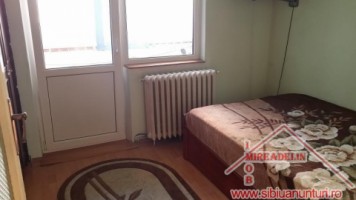 inchiriez-apartament-3-camere-in-cartierul-vasile-aaron-4