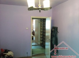 ocazie-vand-apartament-4-camere-decomandate-cartvaaron-1