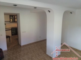 inchiriez-apartament-la-casa-in-cartierul-lazaret-1