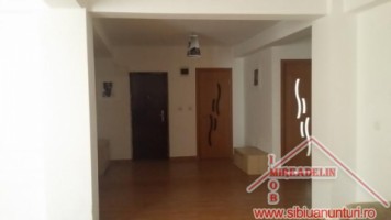 vand-apartament-3-camere-100-mp-etajul-i-1