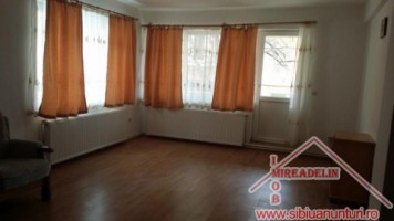 vand-apartament-3-camere-100-mp-etajul-i-4