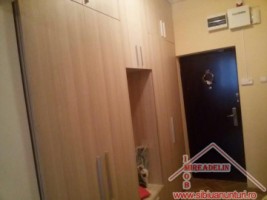 inchiriez-apartament-2-camere-mobilat-47-mp-zona-strand-4