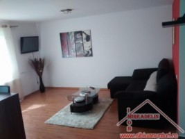 inchiriez-apartament-2-camere-in-zona-vasile-aaron-langa-hipermarket-uri