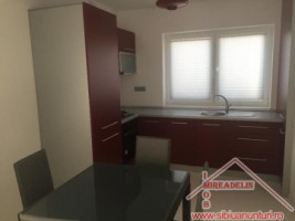 oferim-spre-inchiriere-casa-lux-zona-centrala-1