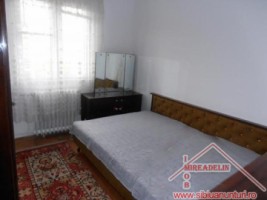 inchiriez-apartament-3-camere-b-dul-mihai-viteazu-1