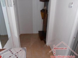 inchiriez-apartament-3-camere-b-dul-mihai-viteazu-5