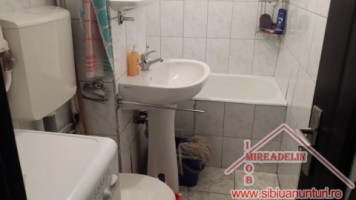 inchiriez-apartament-2-camere-aleea-biruintei-2