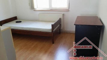 inchiriez-apartament-3-camere-pe-biltz-turnisor-2