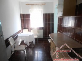 inchiriez-apartament-2-camere-modern-zona-centrala-6