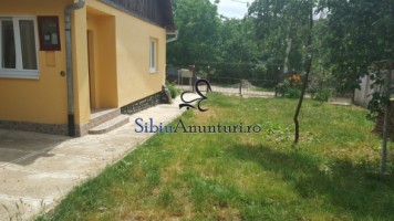 inchiriez-casa-singur-in-curte-zona-parc-sub-arini