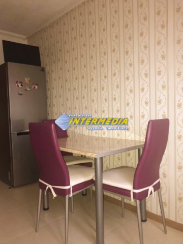 apartament-3-camere-de-vanzare-cetate-etaj-1-6
