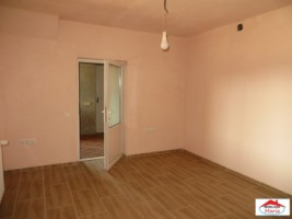 casa-cu-teren-20-ari-in-petin-id-21455-7