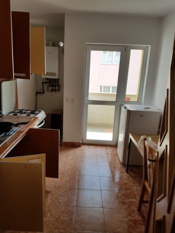 inchiriez-apartament-3-camere-in-centru-bloc-nouet1