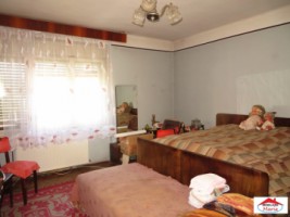 casa-cu-etaj-zona-semicentrala-id-21457-3