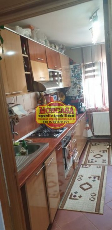 apartament-4-camere-zona-scolii-14-1
