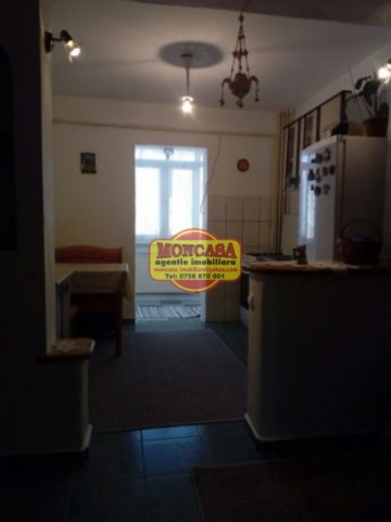 apartament-2-camere-zona-sf-gheorghe-teatru-vsilache-etaj-2-3