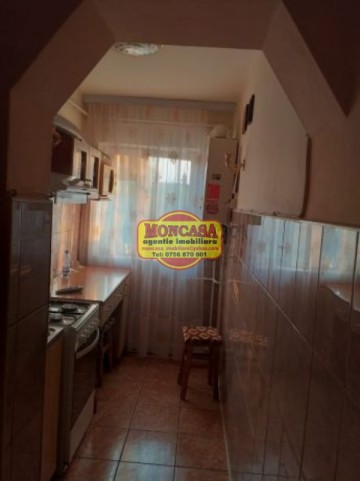 apartament-2-camere-zona-scolii-12