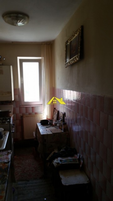 apartament-3-camere-in-cetate-7