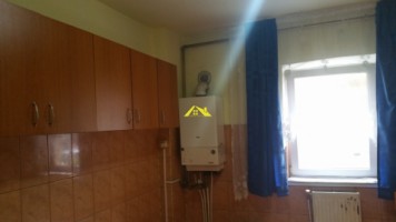 apartament-2-camere-decomandate-in-cetate-1