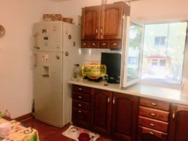 apartament-3-camere-etaj-1-capat-1-decomandat-5