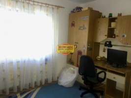 apartament-3-camere-etaj-1-capat-1-decomandat-8