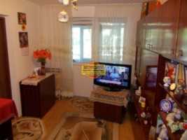 apartament-2-camere-zona-bulevard-col-tomoroveanu-etaj-1