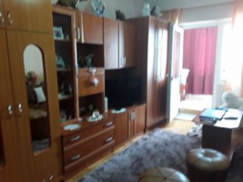 apartament-2-camere-decomandat-zona-capat-1-1