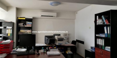 apartament-4-camere-decomandat-zona-bazar