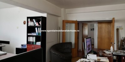 apartament-4-camere-decomandat-zona-bazar-10