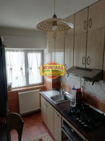 apartament-3-camere-zona-bucovina-etaj-3-65-mp-5