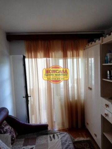 apartament-3-camere-zona-bucovina-etaj-3-65-mp-7