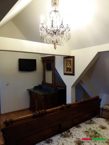 casa-de-lux-individuala-cu-gradina-la-cheie-de-inchiriat-in-sibiu-12