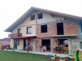 casa-deosebita-de-vanzare-in-sura-mare-5-km-de-sibiu-15