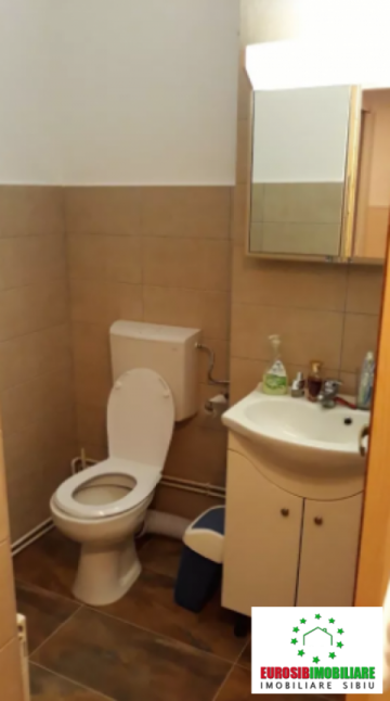 apartament-cu-3-camere-decomandat-in-sibiu-4