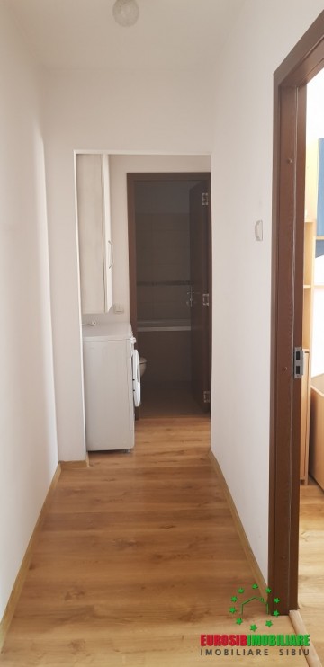 apartament-cu-3-camere-de-inchiriat-zona-cedonia-5