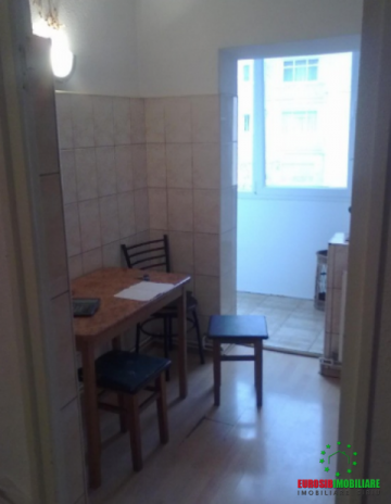 apartament-cu-2-camere-decomandat-de-inchiriat-zona-strand-2