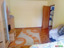 apartament-3-camere-decomandat-72-m2-de-vanzare-in-sibiu-zona-siretului-3