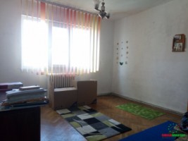 apartament-3-camere-decomandate-de-vanzare-in-sibiu-zona-v-aaron-2