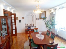 apartament-cu-2-garaje-de-vanzare-in-sibiu-zona-centrala-15