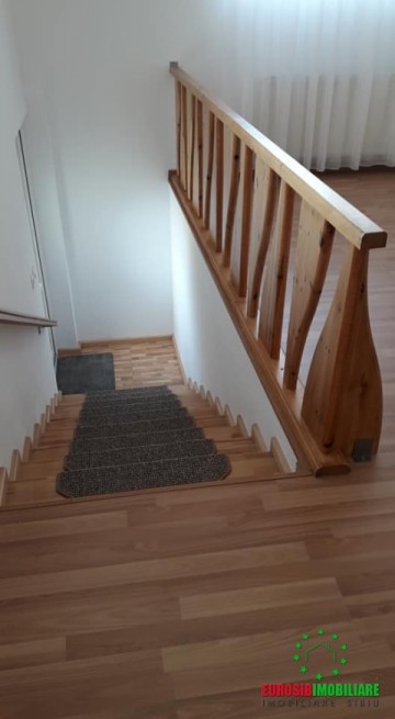 apartament-la-casa-cu-curte-de-inchiriat-in-sibiu-zona-terezian-11