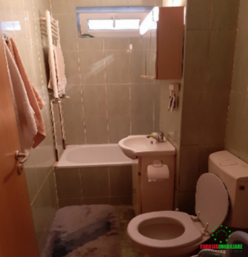 apartament-cu-2-camere-nededcomandat-de-vanzare-zona-interex