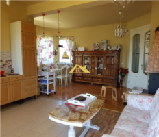 casa-incapatoarecurte-colt-de-rai-de-900-m2-teren-micesti-2