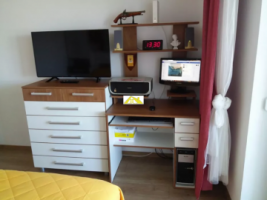 vand-sau-schimb-apartament-modern-nou-2-camere-cu-o-casuta-1