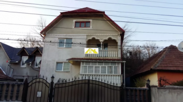 vand-casa-in-albaiulia