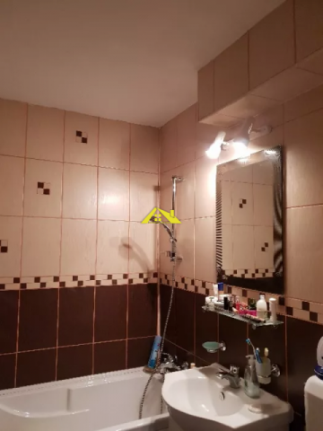 apartament-de-vanzare-4-camere-cetate-proprietar-1