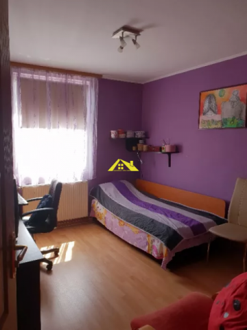 apartament-de-vanzare-4-camere-cetate-proprietar-3
