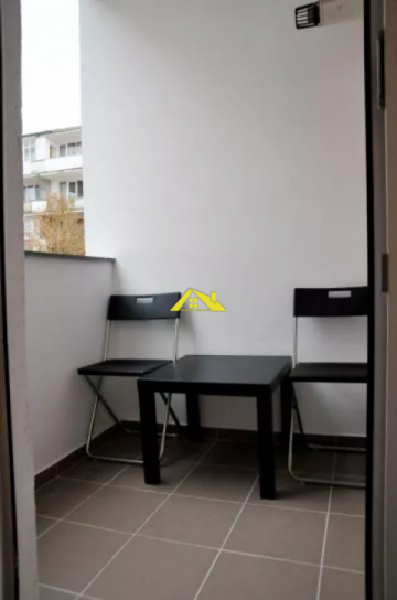 inchiriez-garsoniera-in-cetate-zona-catedrala-sf-ecaterina-2