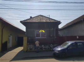casa-curte-si-gradina-1