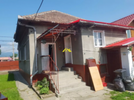 casa-curte-si-gradina-2